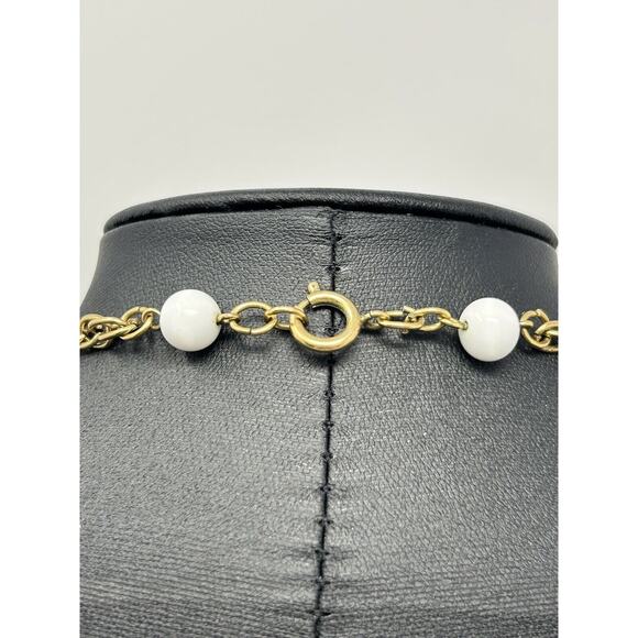 Vintage Gold Tone Dangle And Fringe Medallion Necklace - Picture 7 of 8